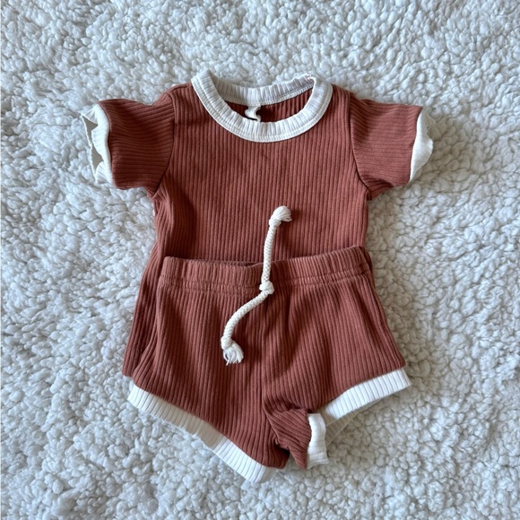 Quincy Mae Ribbed 2pc Short Set - Picture 1 of 3